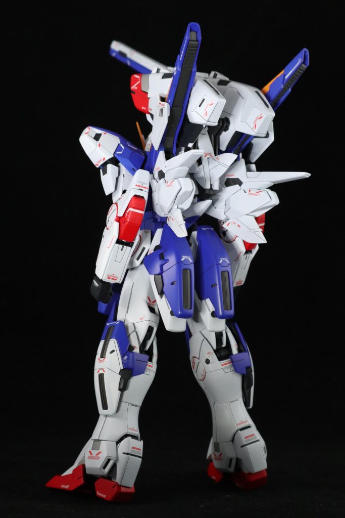 V2バスターガンダム。このくらいのボリュームが個人的には一番好きです。