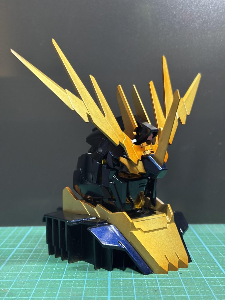 バンシィヘッドディスプレイベース–3枚目/制作者：ちゃんきゃめ