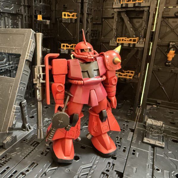 約40年ぶりの塗装 旧キット ジョニー・ライデン少佐用ザクⅡ MS-06R-2