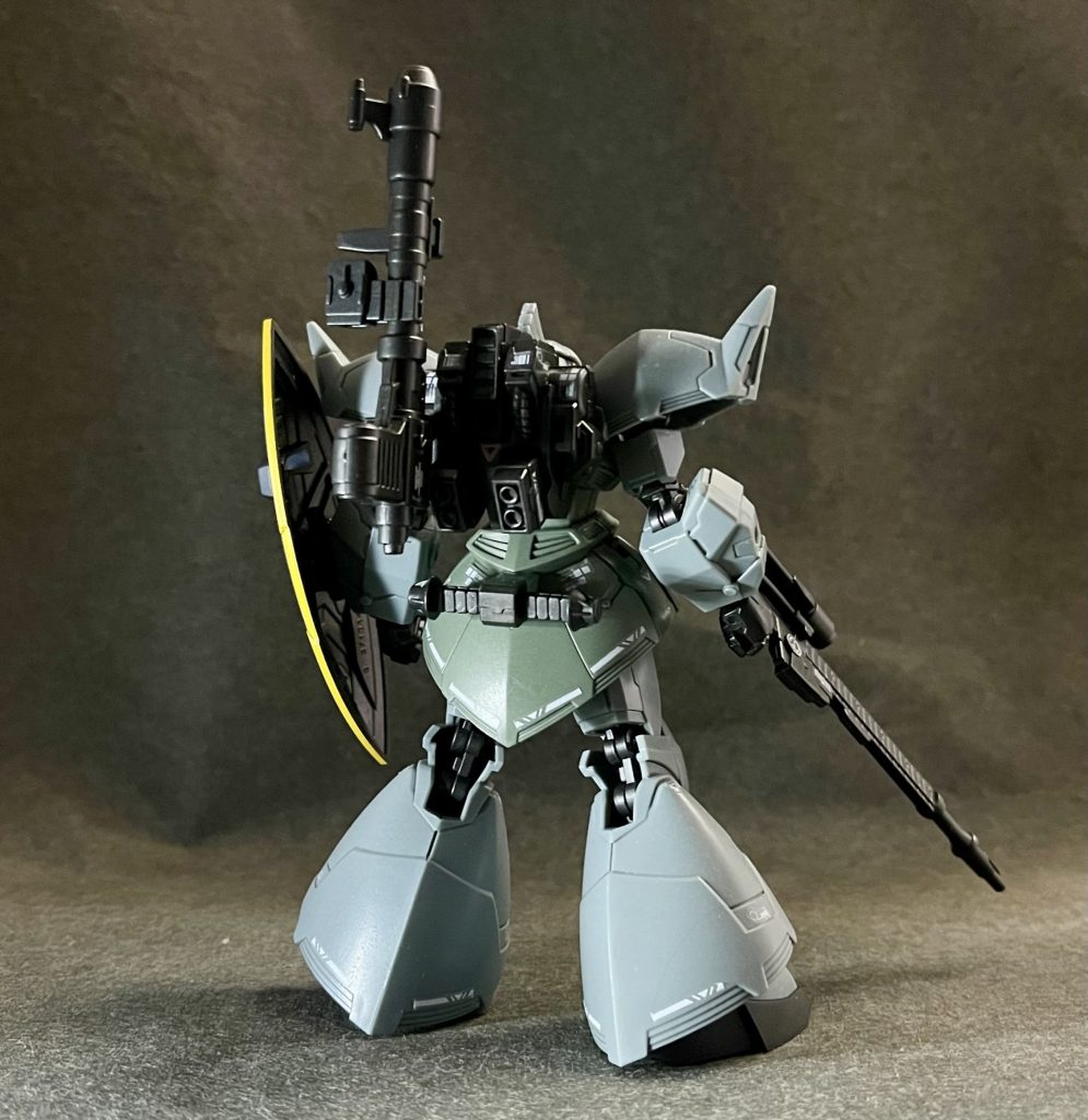 ビームライフルとバズーカはバックパックにマウント可能