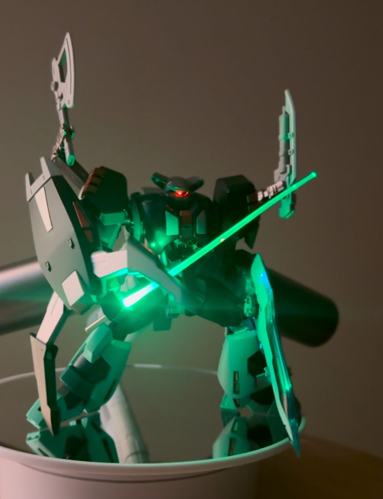 暗闇で飾るさらに雰囲気出てカッコ良く見えます🥰