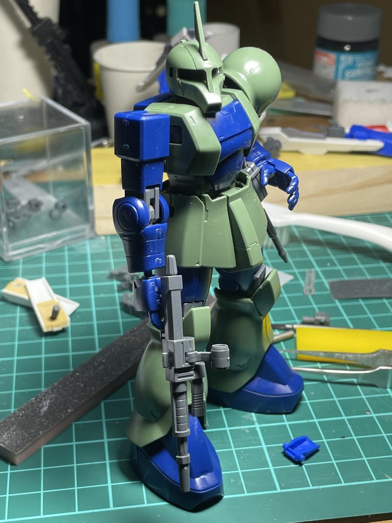 HGUC 旧ザク　素組み