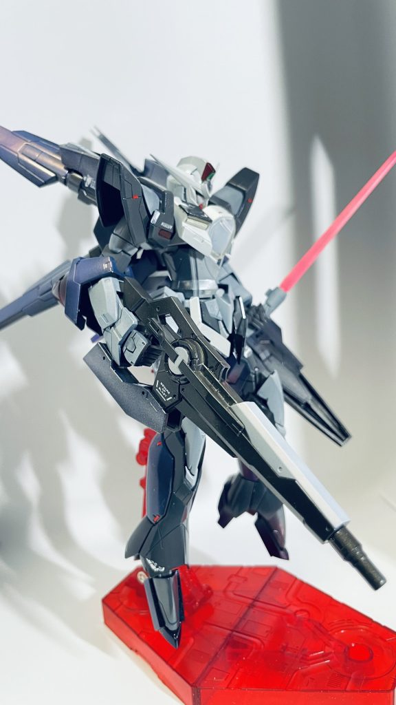 サイド。1枚目の未発光状態ライフルのデカールがお気に入りです♪