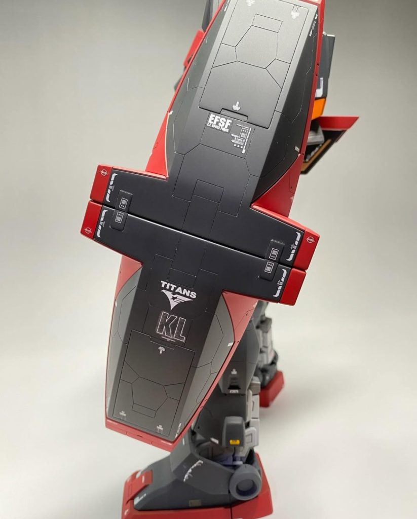 シールド。デカールはキリマンジャロ仕様です。