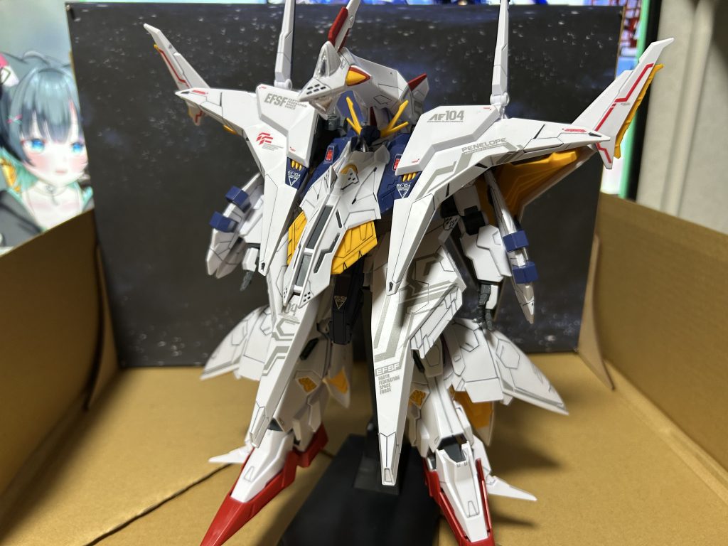 とりあえず貼りたいデカール貼り終わって、ひとまず完成とします。学生の時ぶりにガンプラ作りました笑初めてづくしで大変やったけど、めっちゃ楽しかった…。さて、次作ろう！