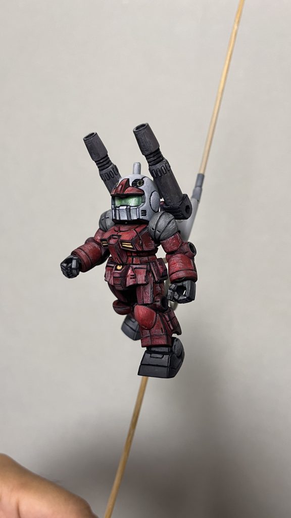 最後に着色したガンキャノンです。着色が少し慣れて個人的にこれが一番好きでした。ガンダムを最後に塗ったらよかったと思いました^^;;