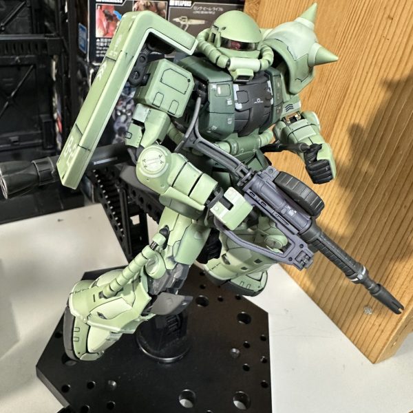 遂に完成『RG MS-06F ザクⅡ』