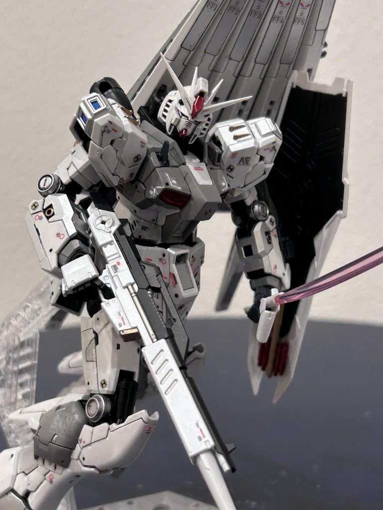 全塗装にチャレンジしたんですが、パールシルバー仕上げが気に入ってます。