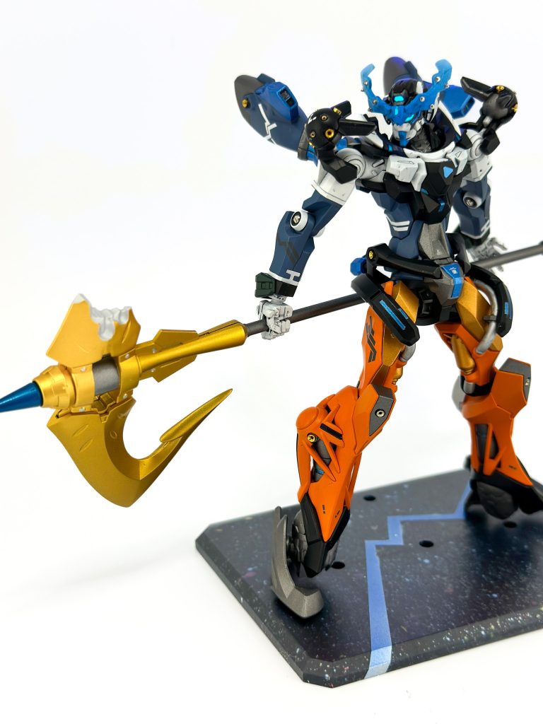 すいちゃんと言えば斧、ハルバード、バルディッシュということでグレモリーのバトルアンカーに少し変更を加えた物を持たせてみました。