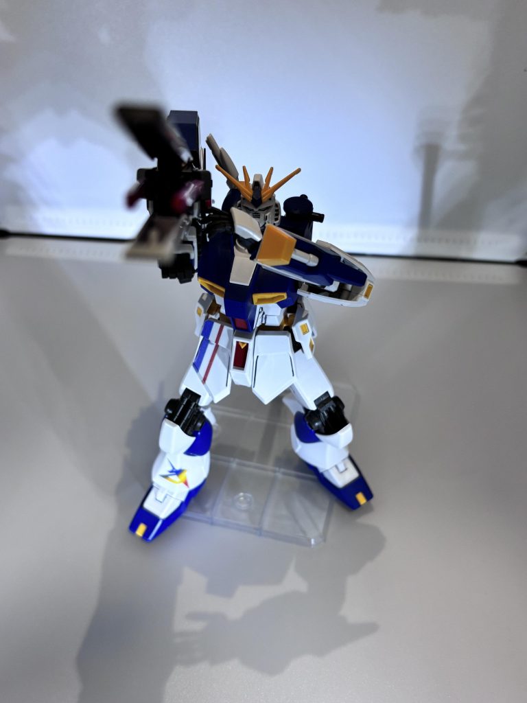 EG νガンダム–4枚目/制作者：エビFly