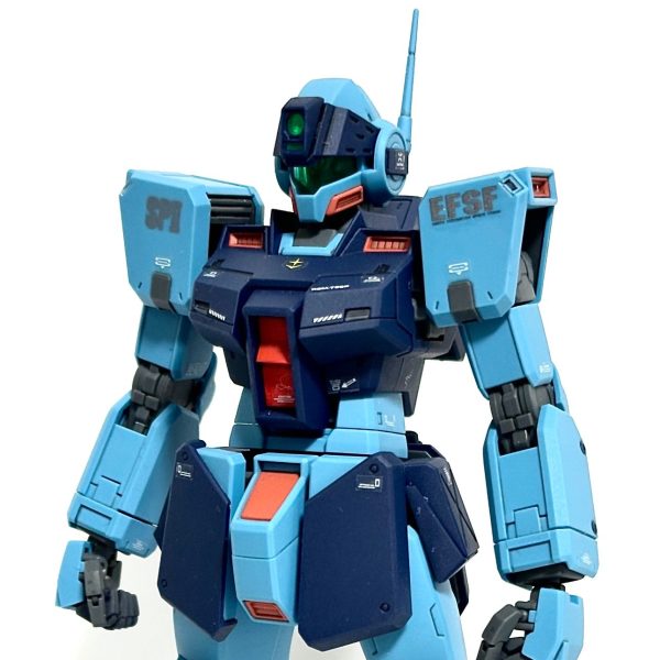 ＭＧ ＧＭスナイパーカスタム ＲＧＭ-７９ＳＣです。画像を全部アップしていないのですが、１００を越えるイイネ👍ありがとうございます。今朝、仕事から帰宅して、フランツＥＦ-ＫＡＲ９８Ｋ７５mmスナイパーライフルにジオン章とジオニックエンブレムのマーキング(水転写ガンダムデカール1/144ジオンＭＳジオニック製ＭＳ用から)をしました。ジオン章とジオニックエンブレムはＨＧＵＣジムスナイパーⅡから意匠をいただきました(組んでないけどＨＧＵＣジムスナイパーⅡのキットもある)。仕事明けでヘロヘロなので、睡眠をとったら、画像の準備をいたしますので、よろしくお願いします。（1枚目）