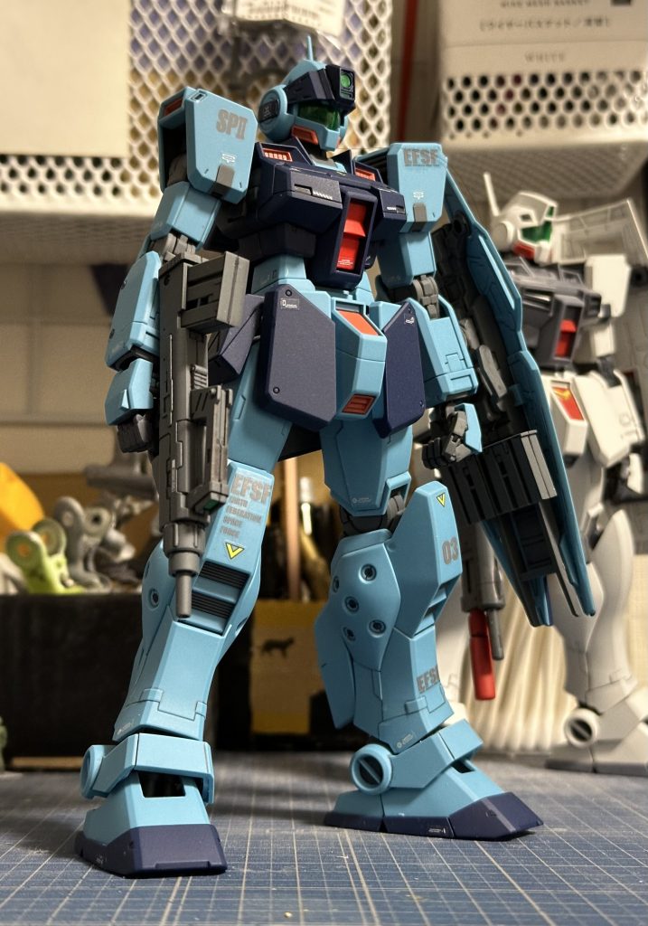 フロント右側(ＧＭマシンガン＋シールド装備)