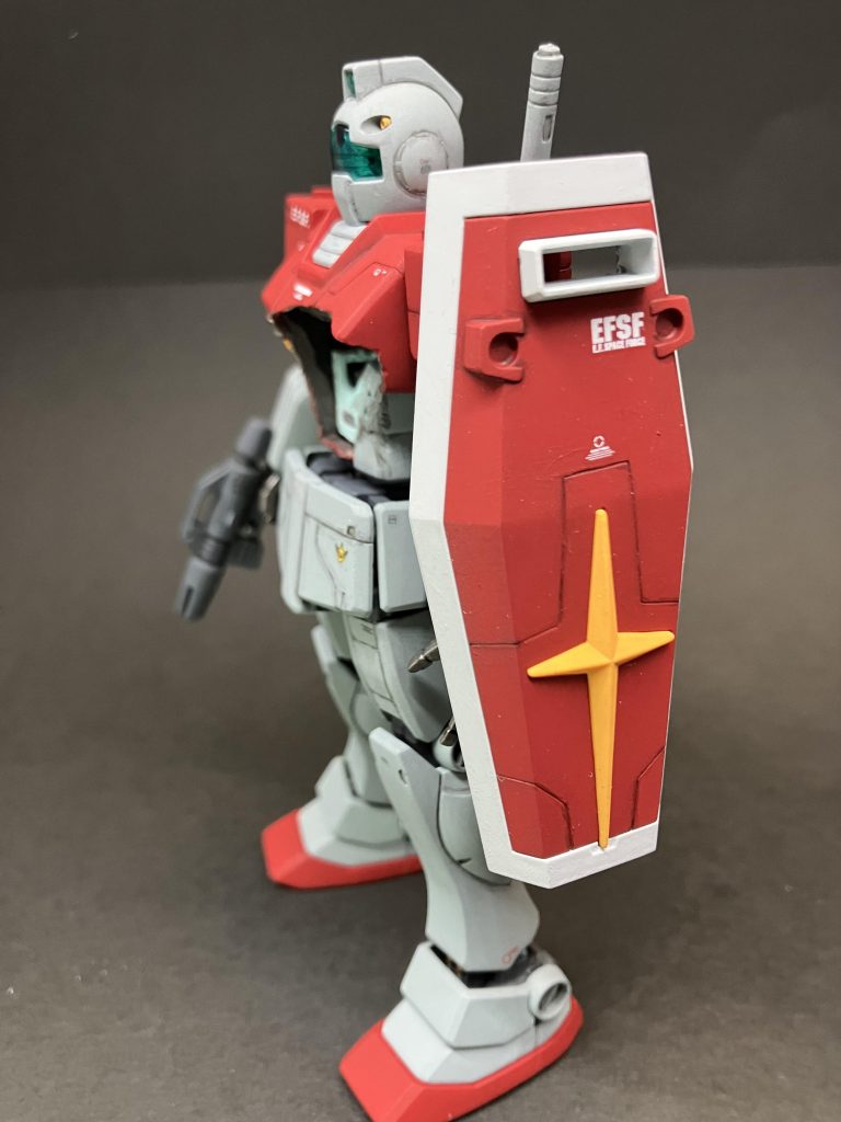 量産、ロールアウト直後の設定で特に武装類は新品の感じをイメージしてますが、シタデルで塗ると多少のヤレ感でますね…カラーレシピ シタデルセレストラグレーメフィストンレッドメカニカススタンダードグレーコラックスホワイトリードベルチャーアヴァーランドサンセット