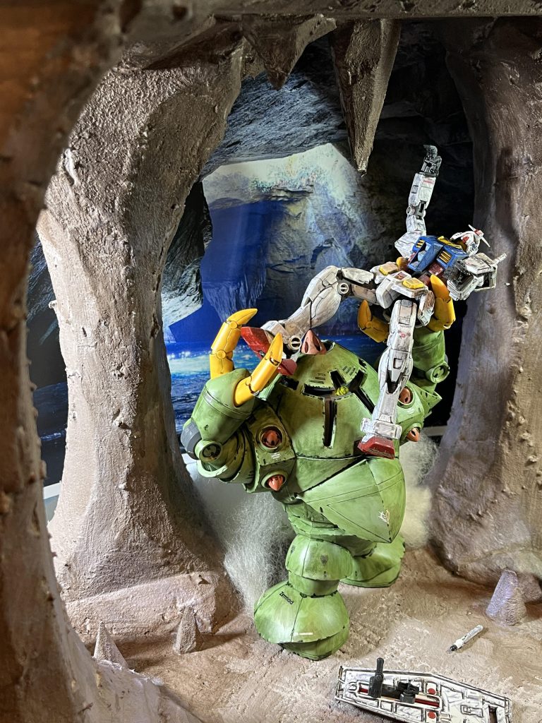 うぉー、エースパイロット専用機とか出して欲しかった。1話しか出れない悲しみを...逆恨みじゃねーかッ