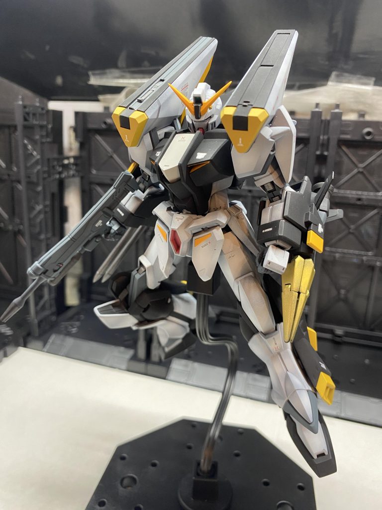 νガンダムカラーにするだけで主人公感が出ますね。