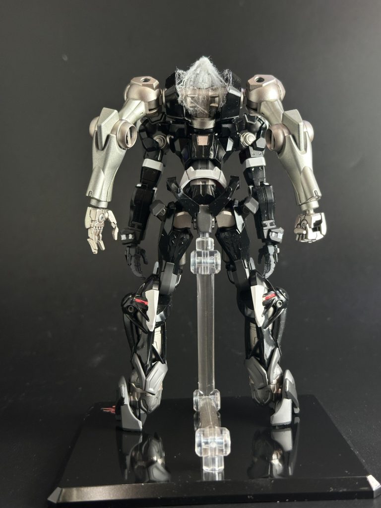 後ろから〜菌糸はウェットティッシュをほぐして接着です