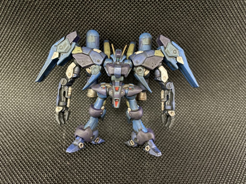 本当はウォーハンマー40000のスペースマリーンを作ってみたかったんですけど、積みも崩したいので、アーティファクトをシタデルしたらいいんや！って挑戦しました。合わせ目処理は出来てますね。うれし。