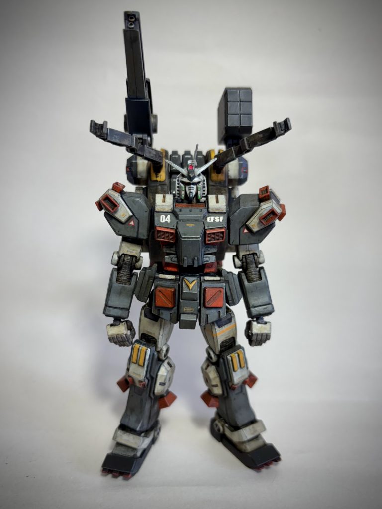 作成時はガンダムメタリックマーカーセット2のメタリックダークブルーをつかっていました。カラーリングを見直し、メインカラーをニュートラルグレーにしました。