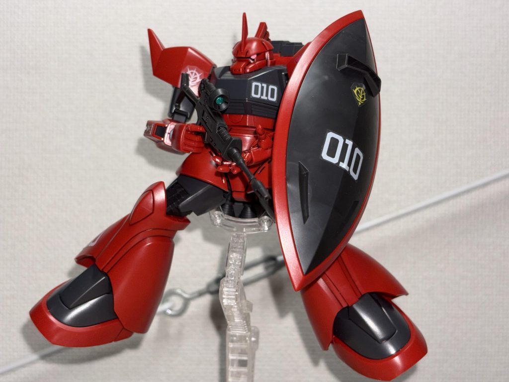 シャアゲルの発売時から話題になっていた、やたら表情豊かな平手。確かにこれは今の目で見ても、良い平手だと思います。