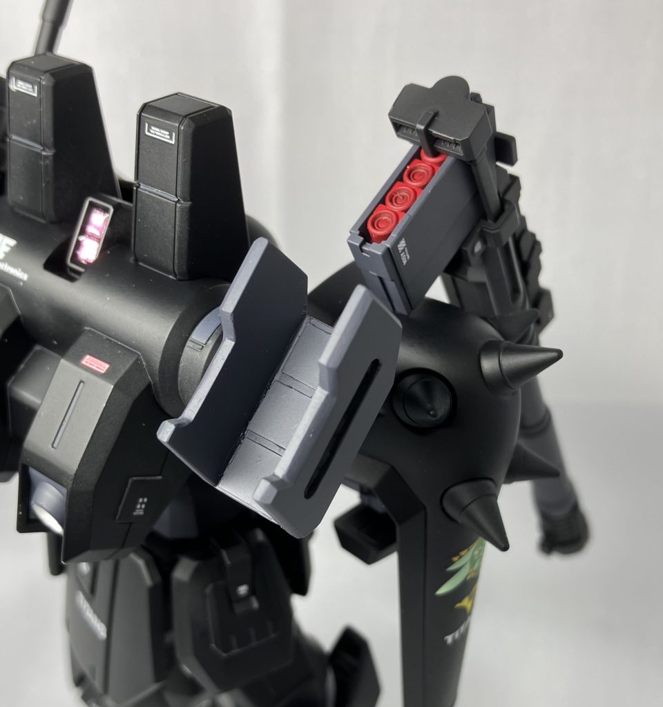 バズーカ後端弾丸部分の赤色がお気に入りです。