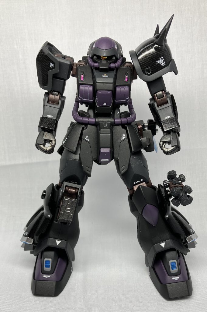 フロントイフリート系列がキット化されるようになって嬉しいことですが、年々素組の出来がよくなってきていて、私には手をつけられるところがなくなってきました😓右太腿前部のパーツが神隠しにあうというハプニングはありましたが、おゆまるでの複製でなんとかなりました💦