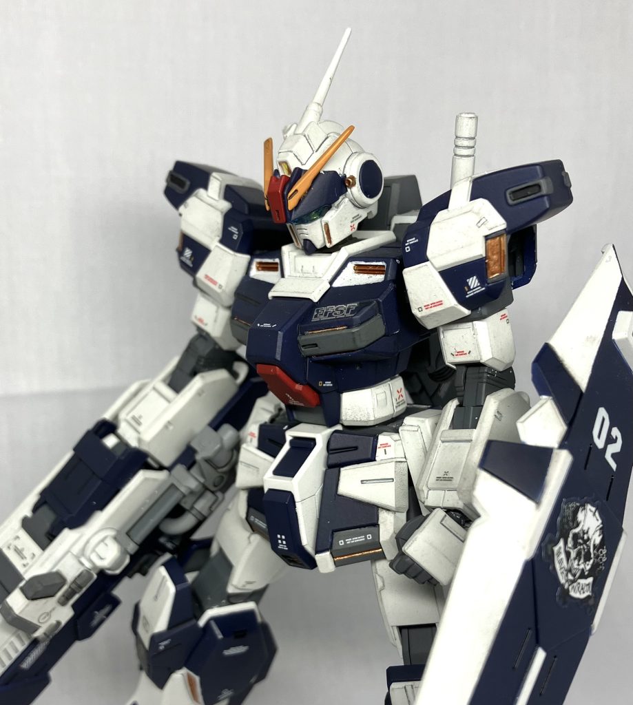 ゴーグル&シールド装備一応この2点は見つかりました😊シールドのマーキングシールはキット付属のものなので厚みがすごいです😅ジャベリンはいつか本当に使いたいキットがあるかもしれないので、作成せずにジャンクボックスにしまってしまいました笑