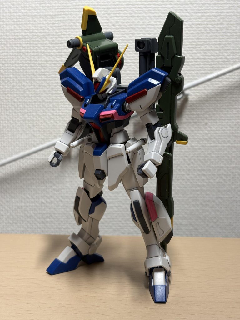 肩コネクタがない機体向けのランチャーストライカーの制式版をずっと作りたいと思ってて。主にウィンダムのために!