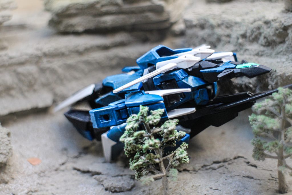 アースリィアーマーは、青部分を塗装してこちらも一部レジンコートをしました コアガンダムとアーマーを別々にして撮ってみたいな〜という思いから、塗装パターンを2つに分けて製作してみました!