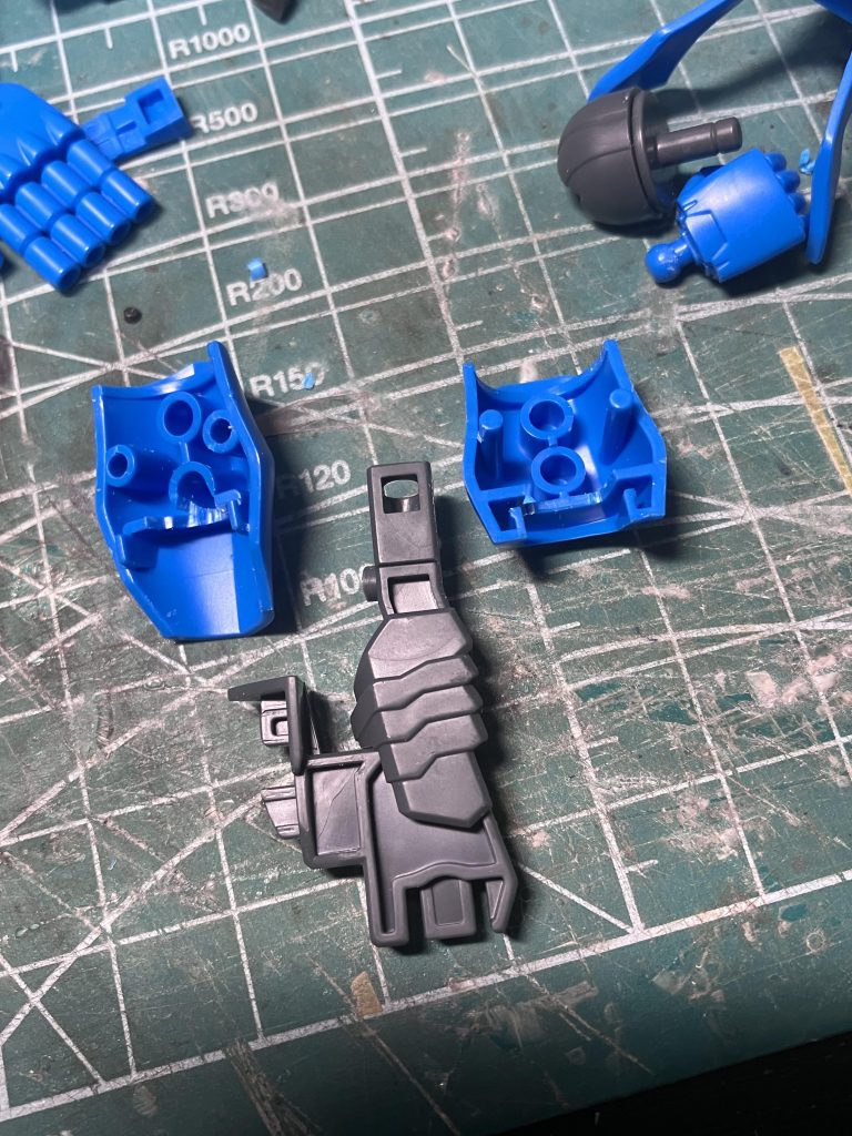 大腿部アトハメ加工。