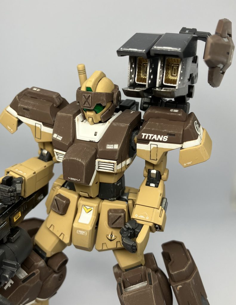 ビーム砲アップオリジナルジム感を出したくて、バイザーの形状も変更してみました。