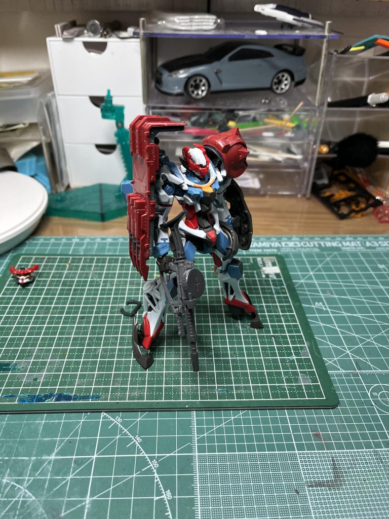 ミキシング最初はそのままカラーリング変更するだけを考えていたのですが、軽い工作で形になりそうだったのでミキシングすることにしました。