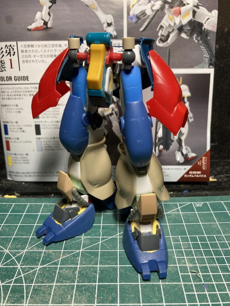 バランスを見ながら仮組をしていく…