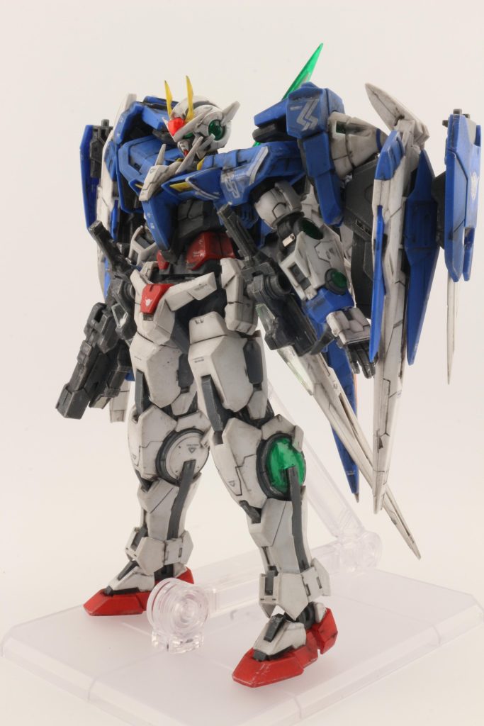 ただ誠に残念な事に、デカールがリアルスティクデカール。段差が大きいのが気になるので、一部は水転写デカールも使いながら