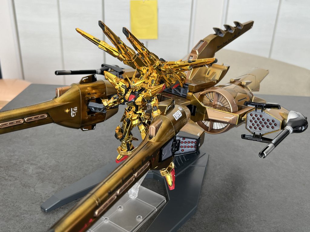 ミサイルの塗り分けは地獄でした…多すぎる