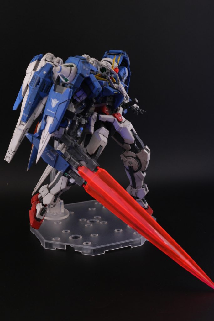 ブラックライトを使った撮影も初めてなので試行錯誤の繰り返しでした。妖しく光ってくれている写真だけアップしています