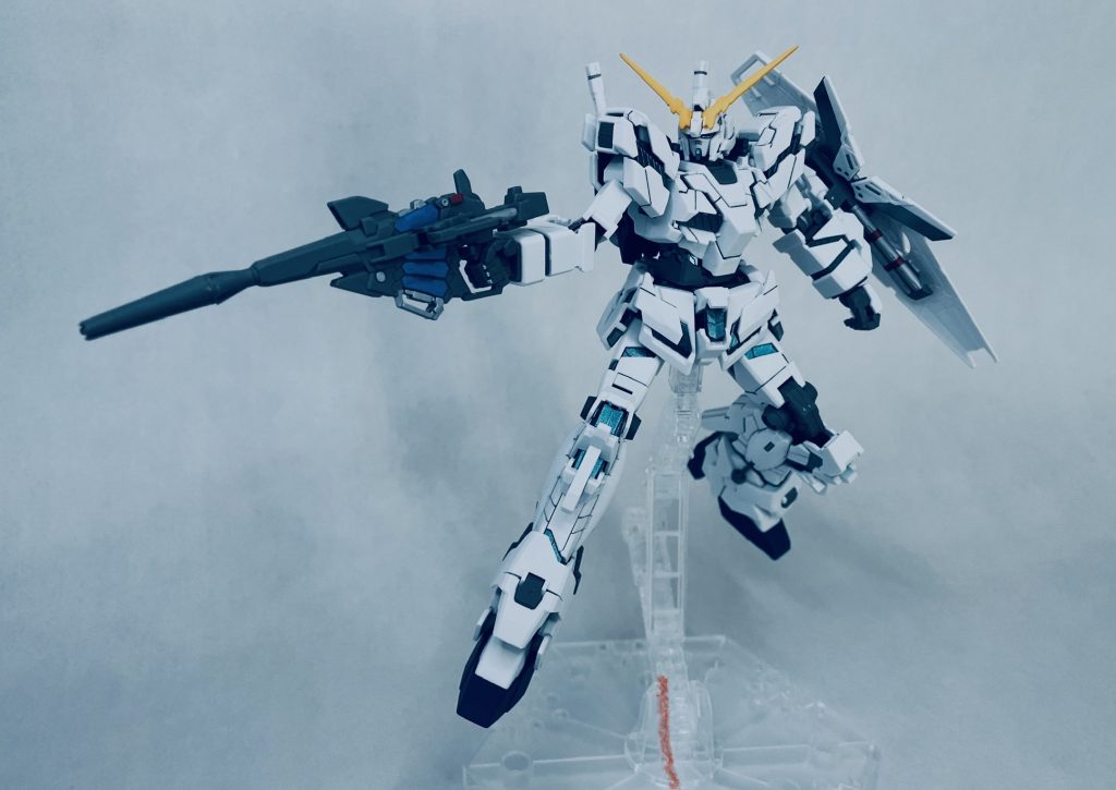 サイコフレームはエアブラシで塗装しました、 