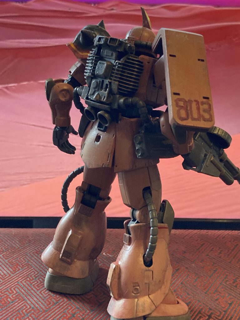 ランドセルはやはり、ポリパテ複製です。その他、諸々のデザートタイプパーツもポリパテ複製です。型抜き後にモデルとすり合わせるのがちょいしんどいですね。特に脚部のカーブ💦後期型はバーニア1つなんですけど、せっかくだから2個つけて機動性を上げてみました。