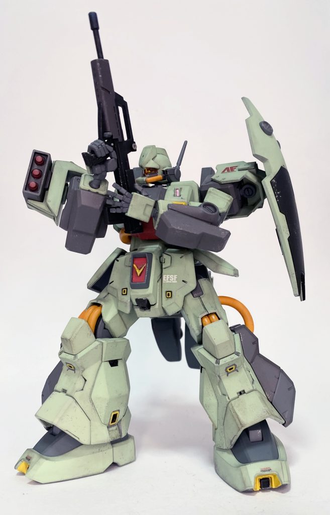 ハンドパーツはジムキャノンⅡの物を使用。