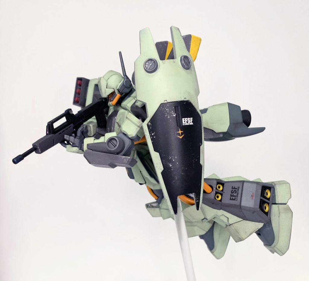 素ハイザックは風の会に回されるくらいだから連邦のどこか地方基地でこっそりこういう機体が使われてても良いんじゃないでしょうか。