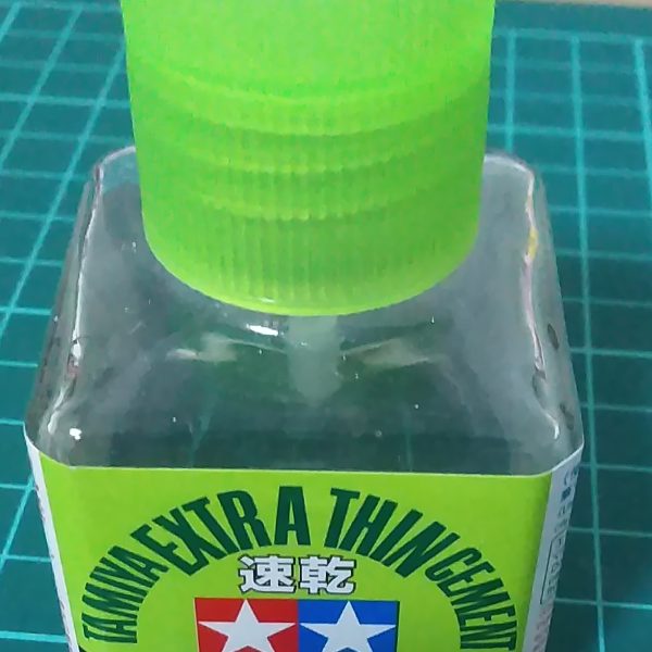 愛用している接着剤！