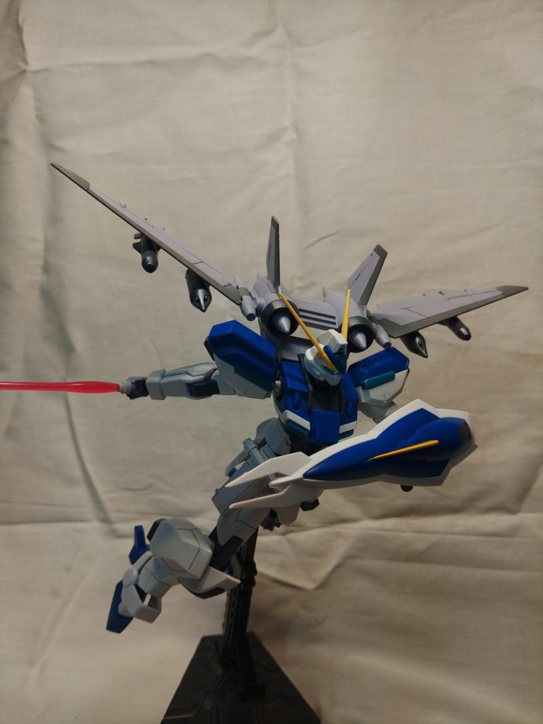 ウイングは黄色とグレーの二色が本来の配色なのですが、グレー一色のみ 