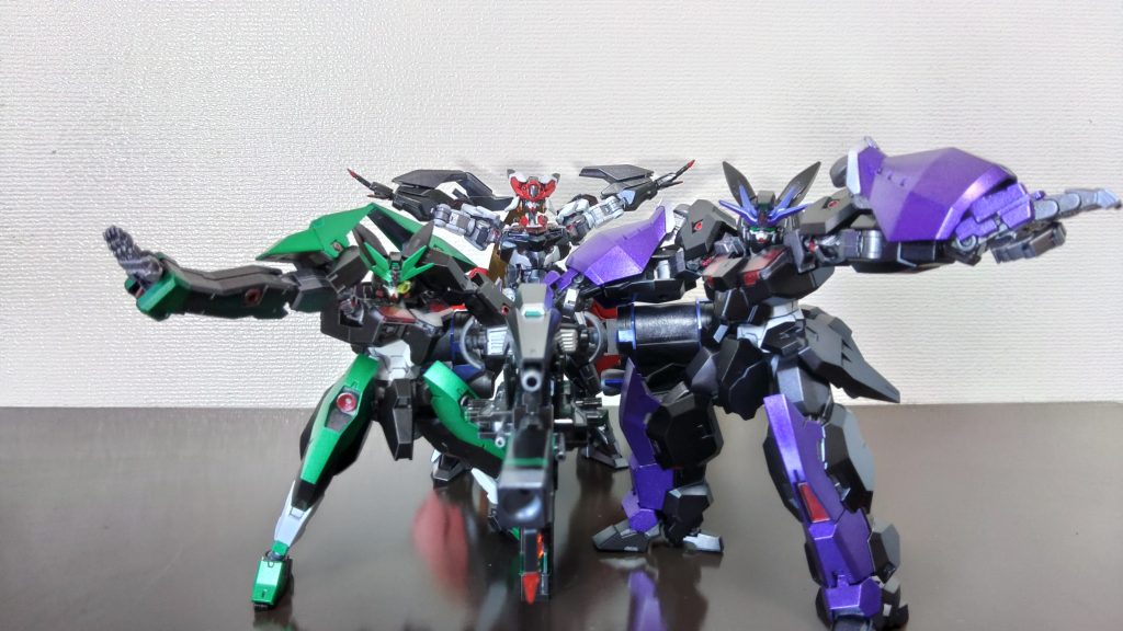 一同「ビックリドッキリドカンと一発大逆転バンデットキャノン!ファイア!!」説明しよう!ビックリドッキリドカンと一発大逆転バンデットキャノンでロックオンされたら最後、あらゆる危機的状況を逆転させ絶対勝利をもたらすトンデモ合体武器である!対象は攻撃に当たると「絶対に爆発しなければいけない気がする」や「爆発して断末魔の雄叫びを上げなければならない気がする」等の効果が出てしまう。ただし、合体に時間がかかるので撃つ対象にある程度ダメージを与えておく必要があるのだ!