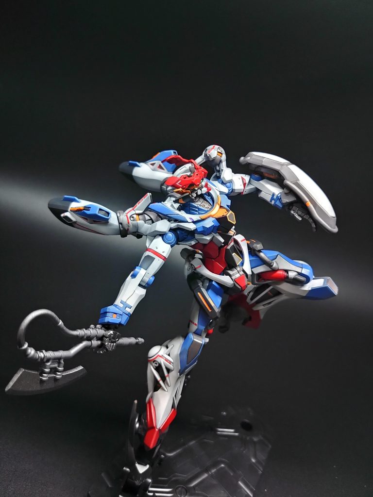 頭部だけで14パーツとか、細かいパーツの塗り分けとか、老眼にはかなり辛い試練の連続でした…