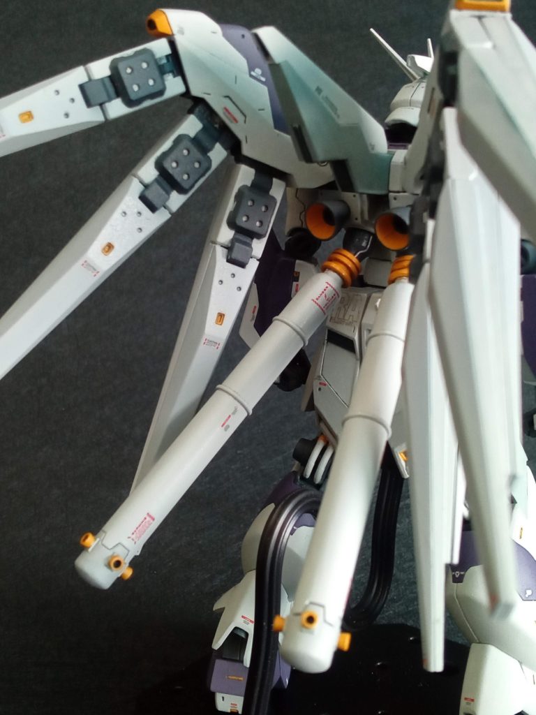 HG hi-νガンダム　改修–5枚目/制作者：マッドさん