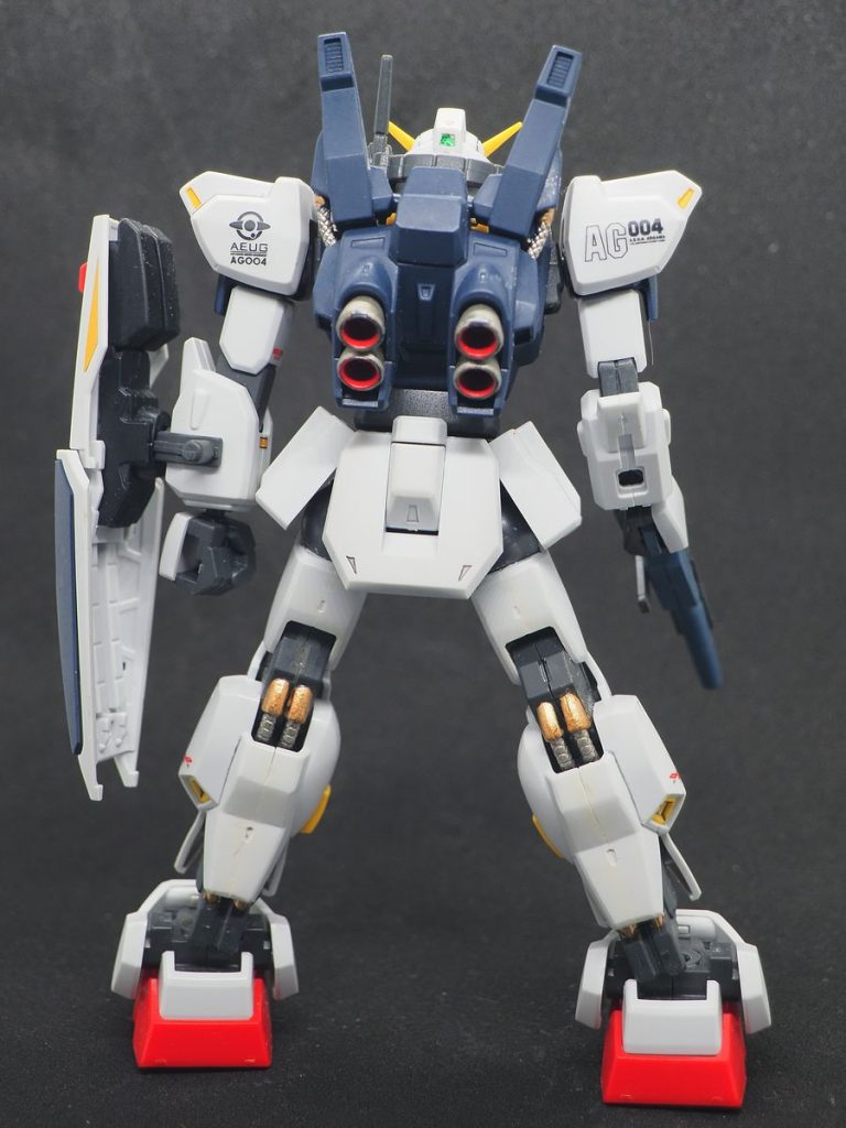 実はリアにはデカールを殆ど貼っていません(zaku-kao4)デカール不足です(zaku-kao4)