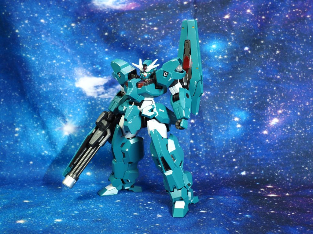 斜め前。太いね❤足の踵とつま先を回せるから接地もわりとしっかりしている