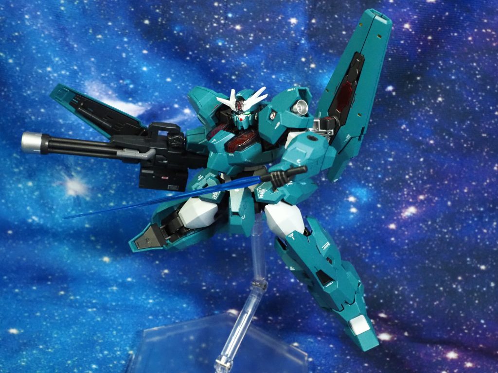 シールド裏にサーベルグリップ。ガトリングの砲口にスーパージュラルミンは攻めすぎたか