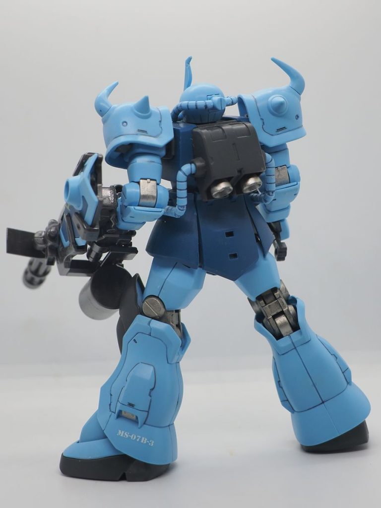 関節は初期制作のままの銀塗装です(zaku-kao2)これからも製作したキットをリニューアルするつもりです、成型色で完成させているから変更もし易いですから(zaku-kao2)