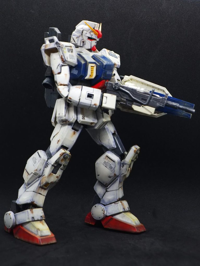 ＨＧと比べてＭＧは存在感が有りますが、売ってない＆製作時間が無いで敬遠してますね(gundam-kao5)