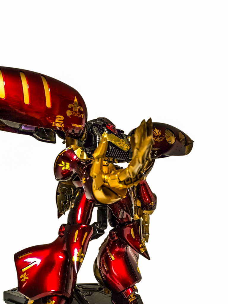 なんか模様っぽくなっているのは自室の反射です。